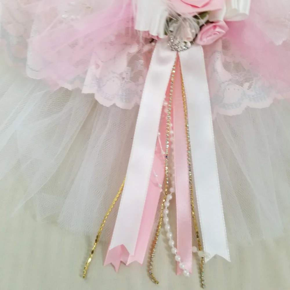 BettyDecor handmade flower girl basket. Pink/white